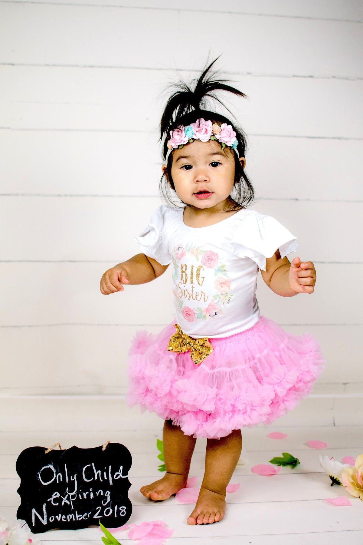 Big Sister Announcement Shirt: Floral Wreath Boho Outfit