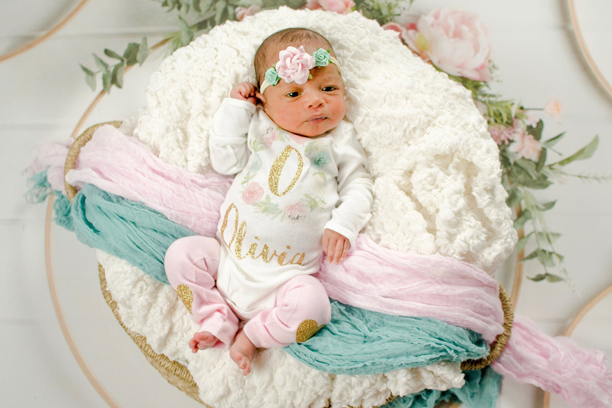 Newborn Girl Swaddle Blanket Headband Personalized Baby Blanket Receiving Blanket Floral Swaddling Blanket Boho Baby Shower Gift Girl Set