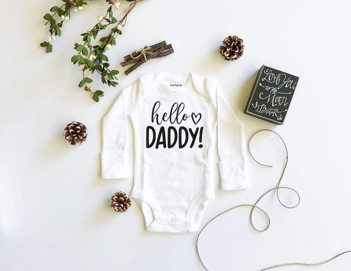 Pregnancy Announcement Gift Box for Husband: Hello Daddy Bodysuit
