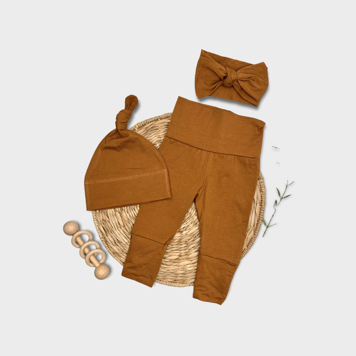 Newborn Girl Coming Home Outfit, You are My Sunshine Newborn Pants Set Optional Footed Feet, Baby Girl Gift, Baby Shower Gift Mama Bijou