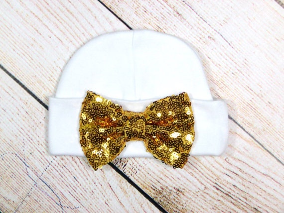 Mama's Girl Newborn Outfit: Sequin Bow, Personalized Take Home Set